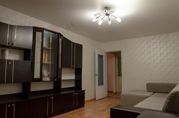 
   Продам 2-комнатную, 55.2 м², Сормовская ул, 183

. Фото 2.