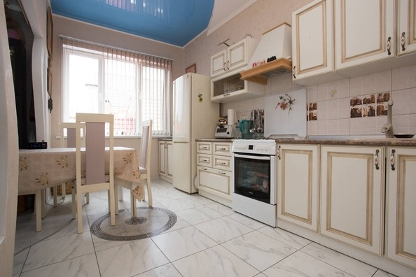 
   Продам 2-комнатную, 48.7 м², Ленина ул, 221/6

. Фото 1.