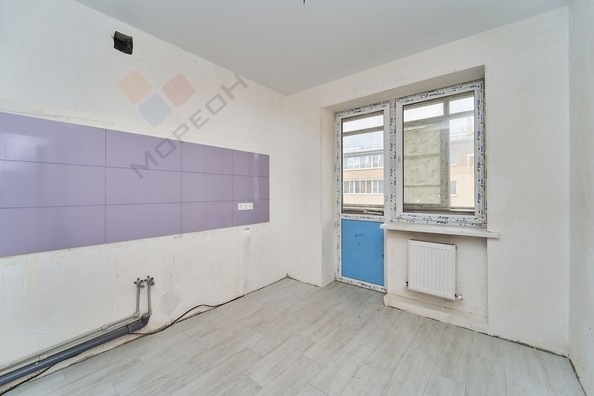 
   Продам 1-комнатную, 32.1 м², Сергея Есенина ул, 129

. Фото 1.