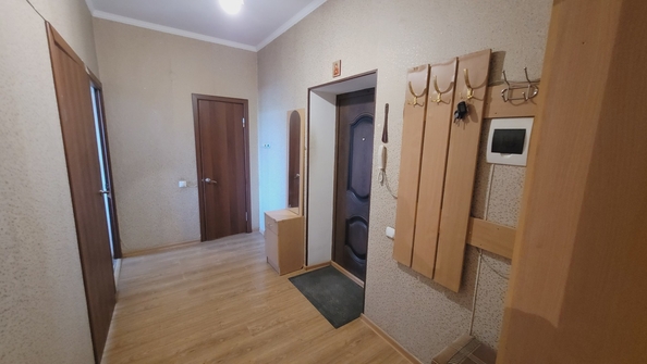 
   Продам 2-комнатную, 54 м², Анапское ш, 81А

. Фото 10.