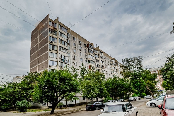 
   Продам 2-комнатную, 52.2 м², 70-летия Октября ул, 34

. Фото 23.