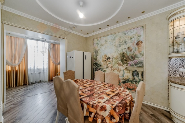 
   Продам 3-комнатную, 116.5 м², Клары Лучко б-р, 16

. Фото 18.