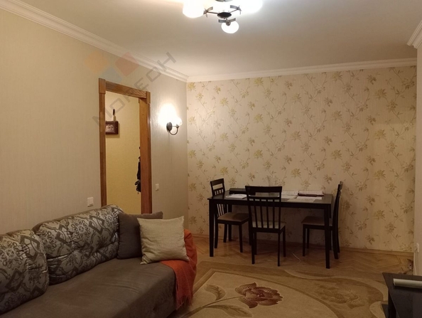 
   Продам 3-комнатную, 59 м², Курчатова ул, 6

. Фото 2.