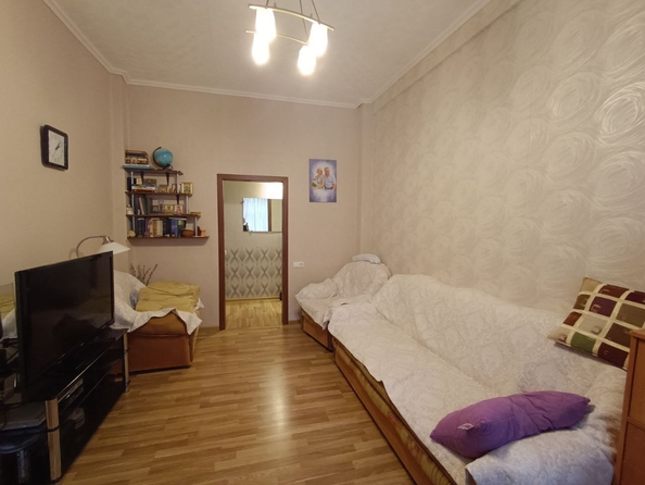 
   Продам 2-комнатную, 70 м², Ленина ул, 68

. Фото 1.