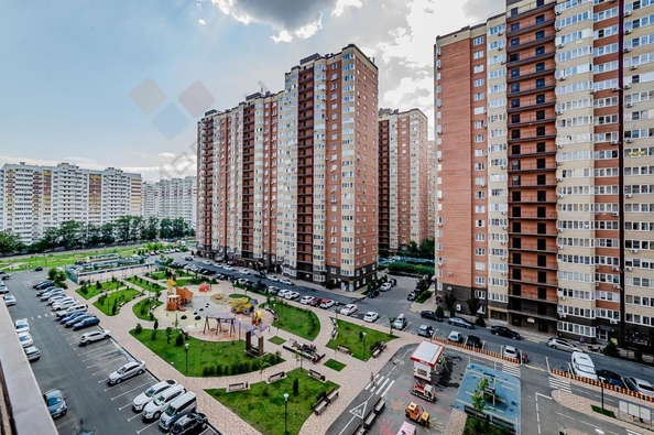 
   Продам 1-комнатную, 36.4 м², Героя Яцкова И.В. ул, 19к2

. Фото 35.