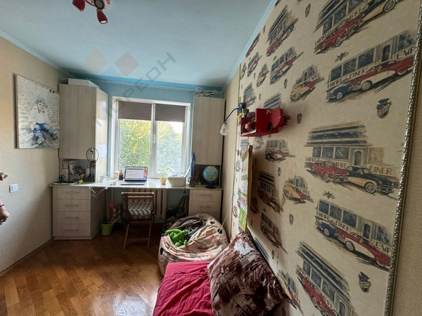 
   Продам 4-комнатную, 77.2 м², Дзержинского ул, 155/1

. Фото 7.