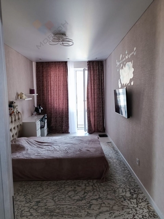 
   Продам 3-комнатную, 76.3 м², Героя Георгия Бочарникова ул, 4к1

. Фото 11.