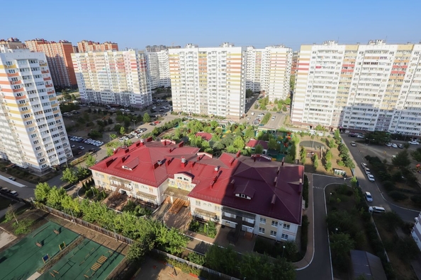 
   Продам 3-комнатную, 54.8 м², Черкасская ул, 135

. Фото 22.