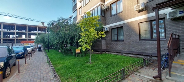 
   Продам студию, 21.5 м², Евгении Жигуленко ул, 13

. Фото 1.