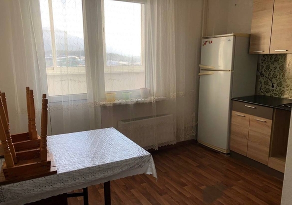 
   Продам 2-комнатную, 56 м², Маршала Жукова ул, к 5

. Фото 3.