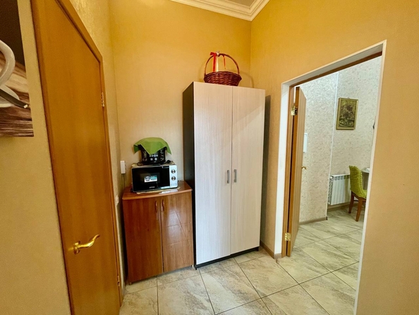 
   Продам 2-комнатную, 56 м², Кати Соловьяновой ул, 84

. Фото 12.