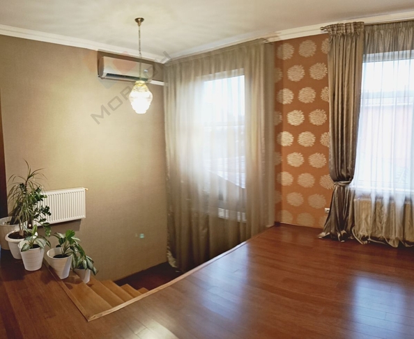 
   Продам дом, 260 м², Краснодар

. Фото 16.