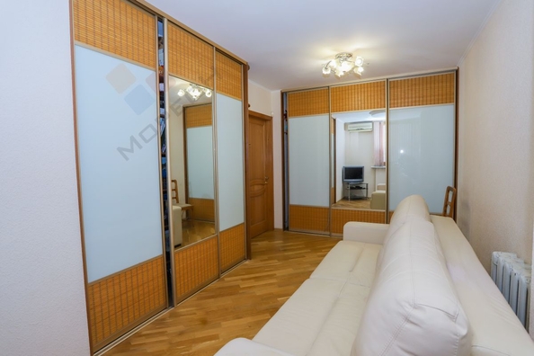 
   Продам 3-комнатную, 79.6 м², Уральская ул, 13

. Фото 10.