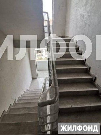 
   Продам 1-комнатную, 37.2 м², Амбровая ул, 10

. Фото 3.