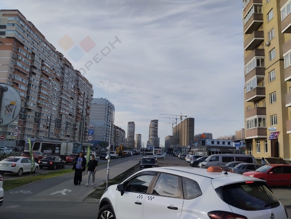 
   Продам 1-комнатную, 35 м², Московская ул, 158

. Фото 34.