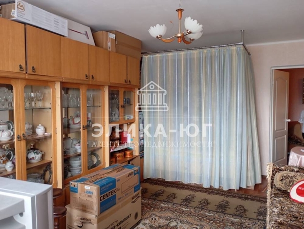 
   Продам 1-комнатную, 49 м², Строителей ул

. Фото 4.