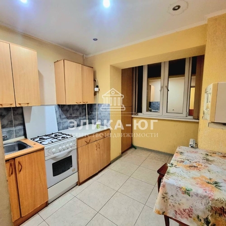 
   Продам 2-комнатную, 42.6 м², 1-й мкр

. Фото 1.