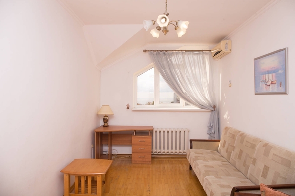 
   Продам 5-комнатную, 150 м², Кирпичная ул, 6/1

. Фото 13.