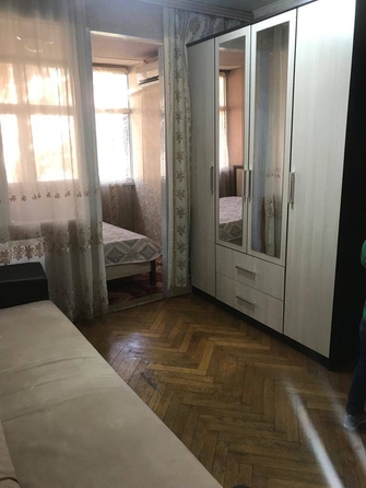 
   Продам 1-комнатную, 32 м², Роз ул, 54

. Фото 3.