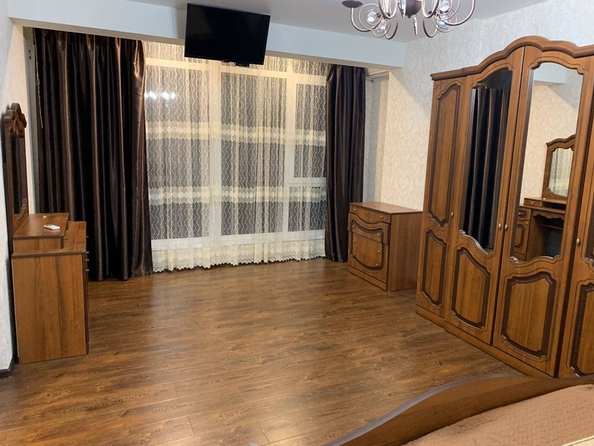 
   Продам 2-комнатную, 46 м², Просвещения ул, 118/2

. Фото 2.