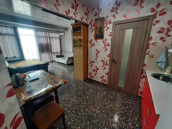 
   Продам 1-комнатную, 28 м², Просвещения ул, 118/2

. Фото 10.