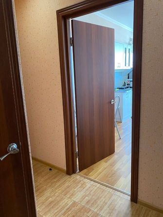 
   Продам 2-комнатную, 49 м², Просвещения ул, 84

. Фото 9.