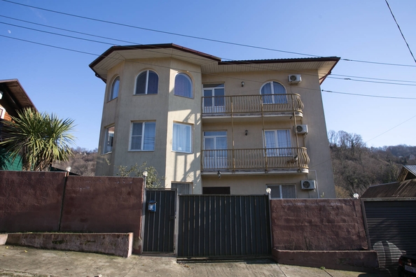 
   Продам дом, 479.1 м², Сочи

. Фото 2.