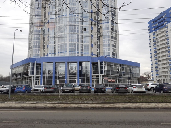 
   Продам 1-комнатную, 50.5 м², Шоссе Нефтяников ул, 18к2

. Фото 9.