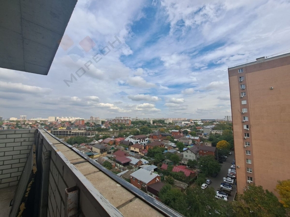 
   Продам 2-комнатную, 70.5 м², Фабричная ул, 4

. Фото 3.