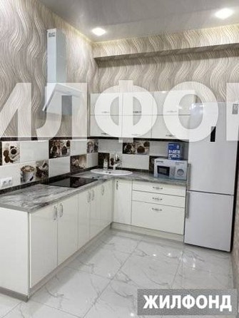 
   Продам 3-комнатную, 56 м², Ульянова ул, 122

. Фото 3.