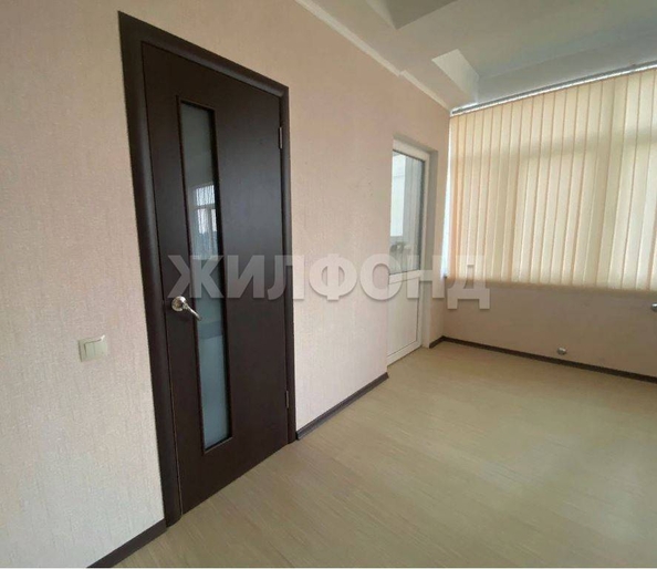 
   Продам 3-комнатную, 131.6 м², Туапсинская ул, 9/2

. Фото 6.