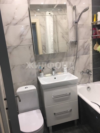 
   Продам 1-комнатную, 36 м², Железобетон снт, 6

. Фото 10.