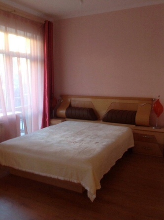 
   Продам 3-комнатную, 94 м², Авиационная (Адлерский р-н) ул, 3/1

. Фото 5.