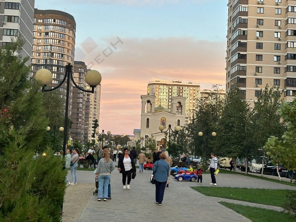 
   Продам 3-комнатную, 81.3 м², Адмиралтейский б-р, 3

. Фото 13.