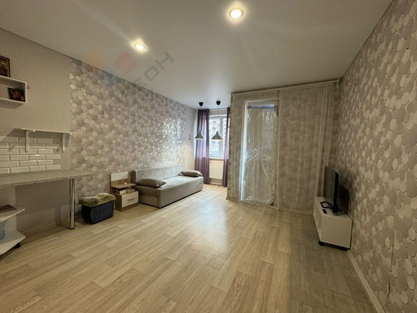 
   Продам 1-комнатную, 27.5 м², Адмирала Серебрякова ул, 3к1

. Фото 2.