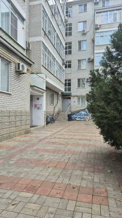 
   Продам 2-комнатную, 65 м², Терская ул, 40

. Фото 9.