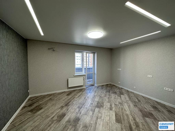 
   Продам 1-комнатную, 33.8 м², Барса, 1В литер

. Фото 2.