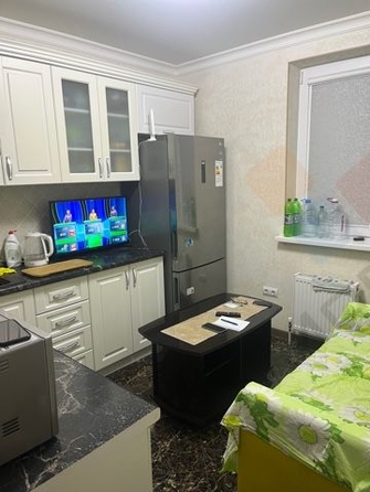 
   Продам 1-комнатную, 37 м², Заполярная ул, 35к10

. Фото 1.