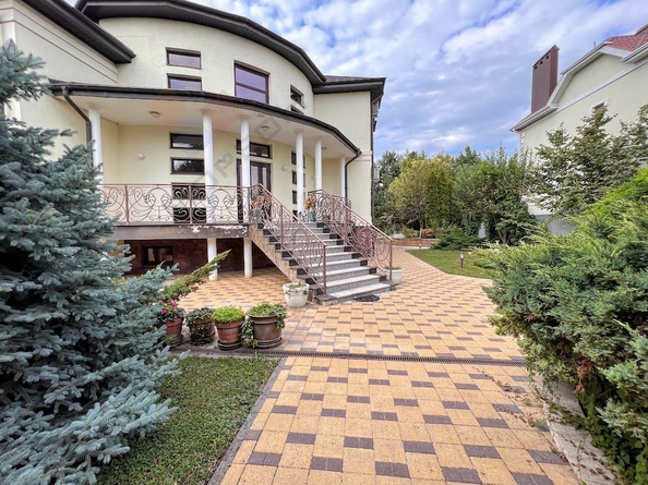 
   Продам дом, 396.9 м², Краснодар

. Фото 3.