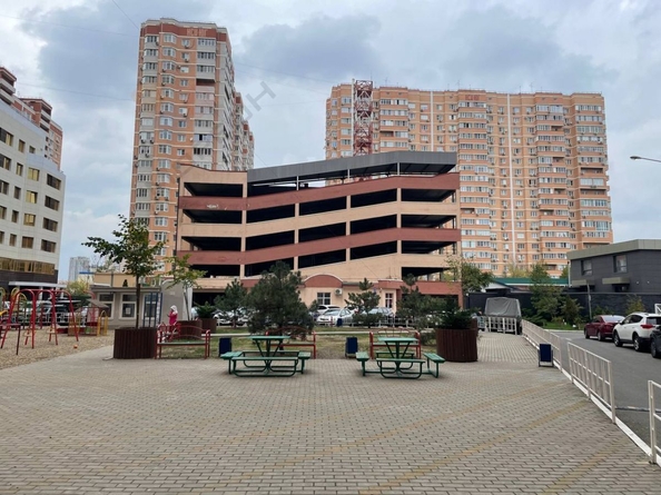 
   Продам 4-комнатную, 145.3 м², Гаражная ул, 67

. Фото 13.