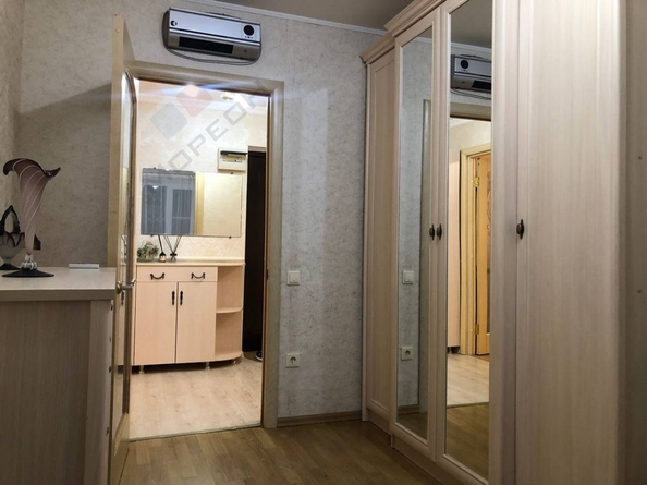 
   Продам 2-комнатную, 50.8 м², Симферопольская ул, 3

. Фото 6.