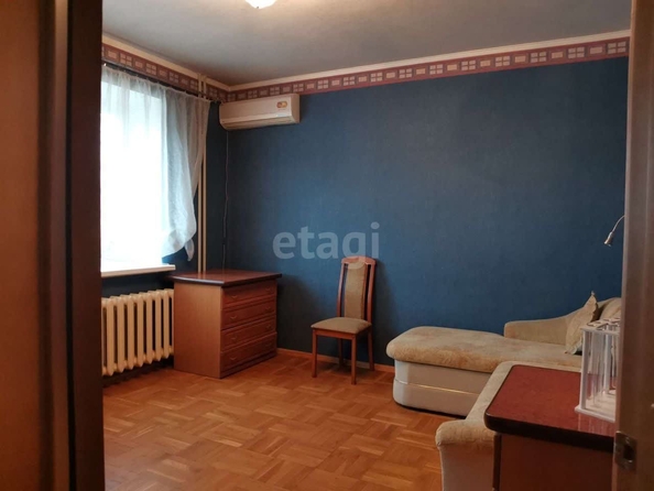 
   Продам 3-комнатную, 102.5 м², 2-я Линия Нефтяников ул, 7/1

. Фото 5.