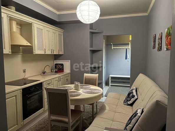 
   Продам 1-комнатную, 37.2 м², Репина пр-д, 1

. Фото 1.