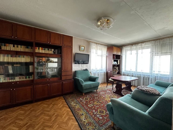 
   Продам 3-комнатную, 58.3 м², Московская ул, 66

. Фото 1.