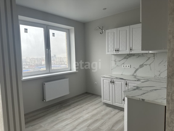 
   Продам студию, 28 м², Заполярная ул, 39/10

. Фото 1.