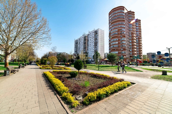 
   Продам 3-комнатную, 102.9 м², Платановый Бульвар ул, 4

. Фото 21.