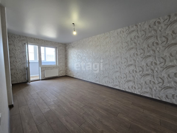 
   Продам 2-комнатную, 72 м², Командорская ул, 9/2

. Фото 1.