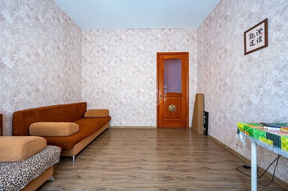 
   Продам 2-комнатную, 63.7 м², Черкасская ул, 109

. Фото 3.