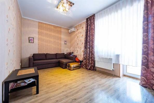 
   Продам 2-комнатную, 63.7 м², Черкасская ул, 109

. Фото 6.