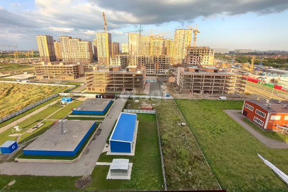 
   Продам 2-комнатную, 57.8 м², Конгрессная ул, 41/1

. Фото 14.